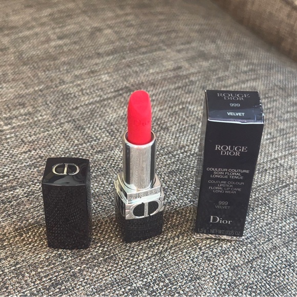 Iconic! Dior Rouge 999 Velvet Red Lipstick - Mini Travel Size 1.5g / 0.05 oz - Picture 1 of 10